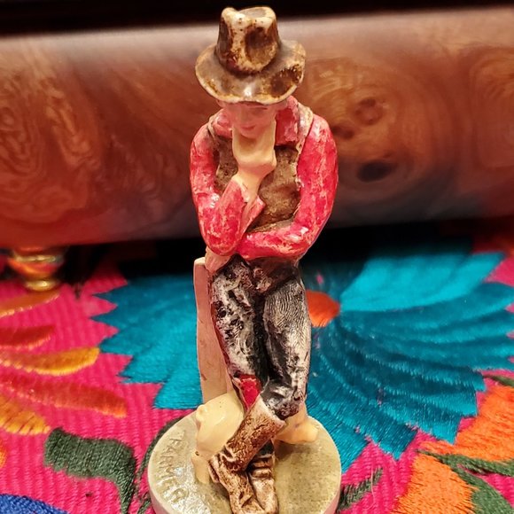 Sebastian Miniature #63B - Satchel Eye Dyer (Farmer)